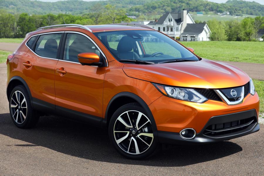  Nissan Rogue Sport 2017 года  (фото 32 из 71)